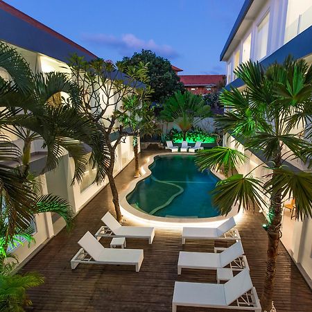 Coast Boutique Hotel Кута Экстерьер фото