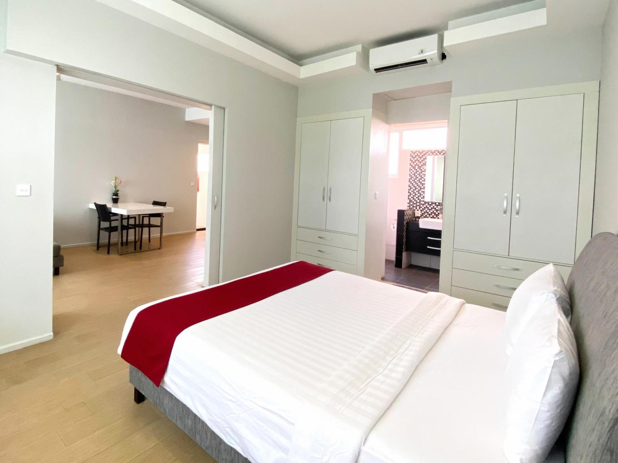 Coast Boutique Hotel Кута Экстерьер фото