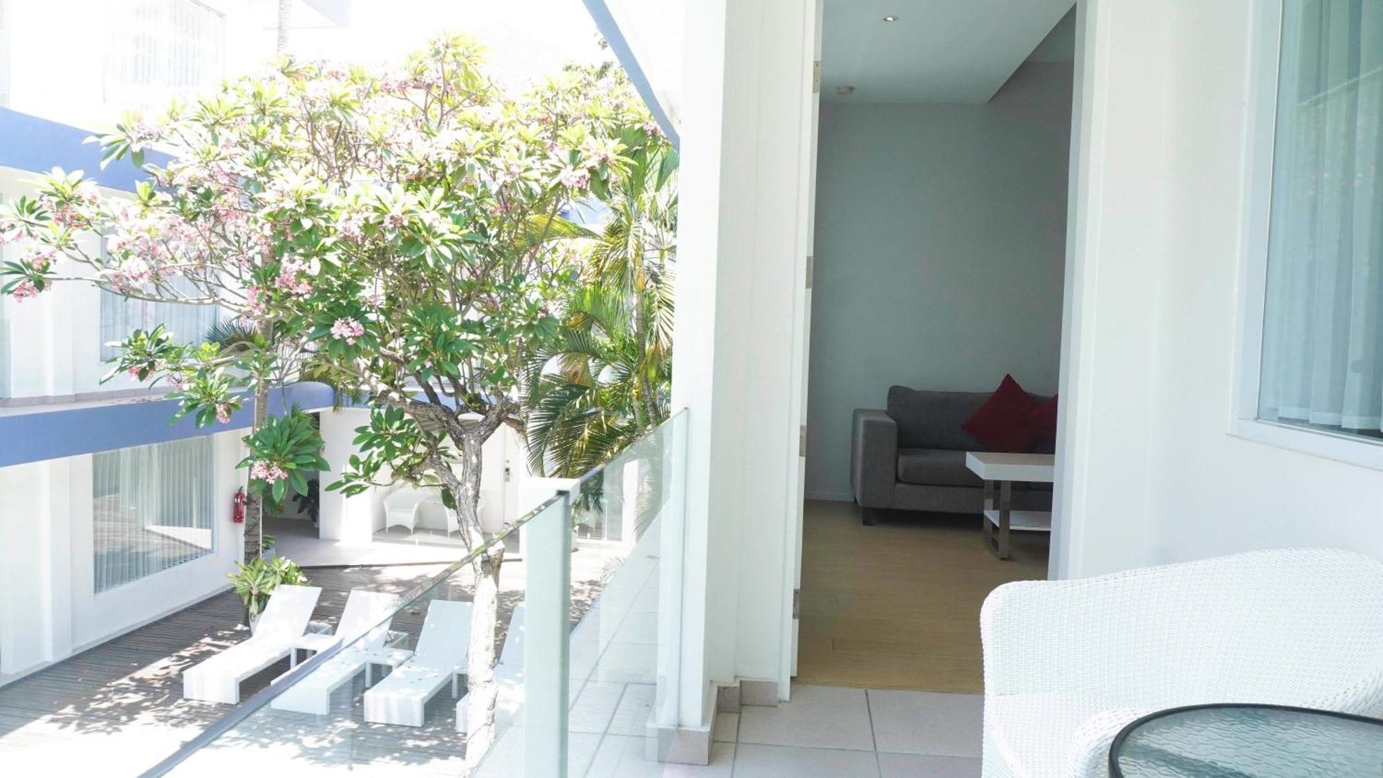 Coast Boutique Hotel Кута Экстерьер фото