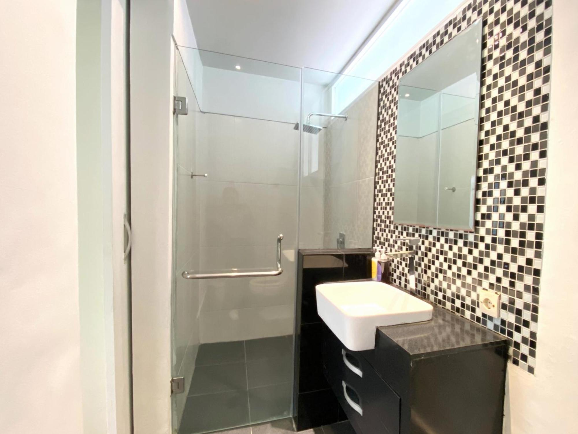 Coast Boutique Hotel Кута Экстерьер фото