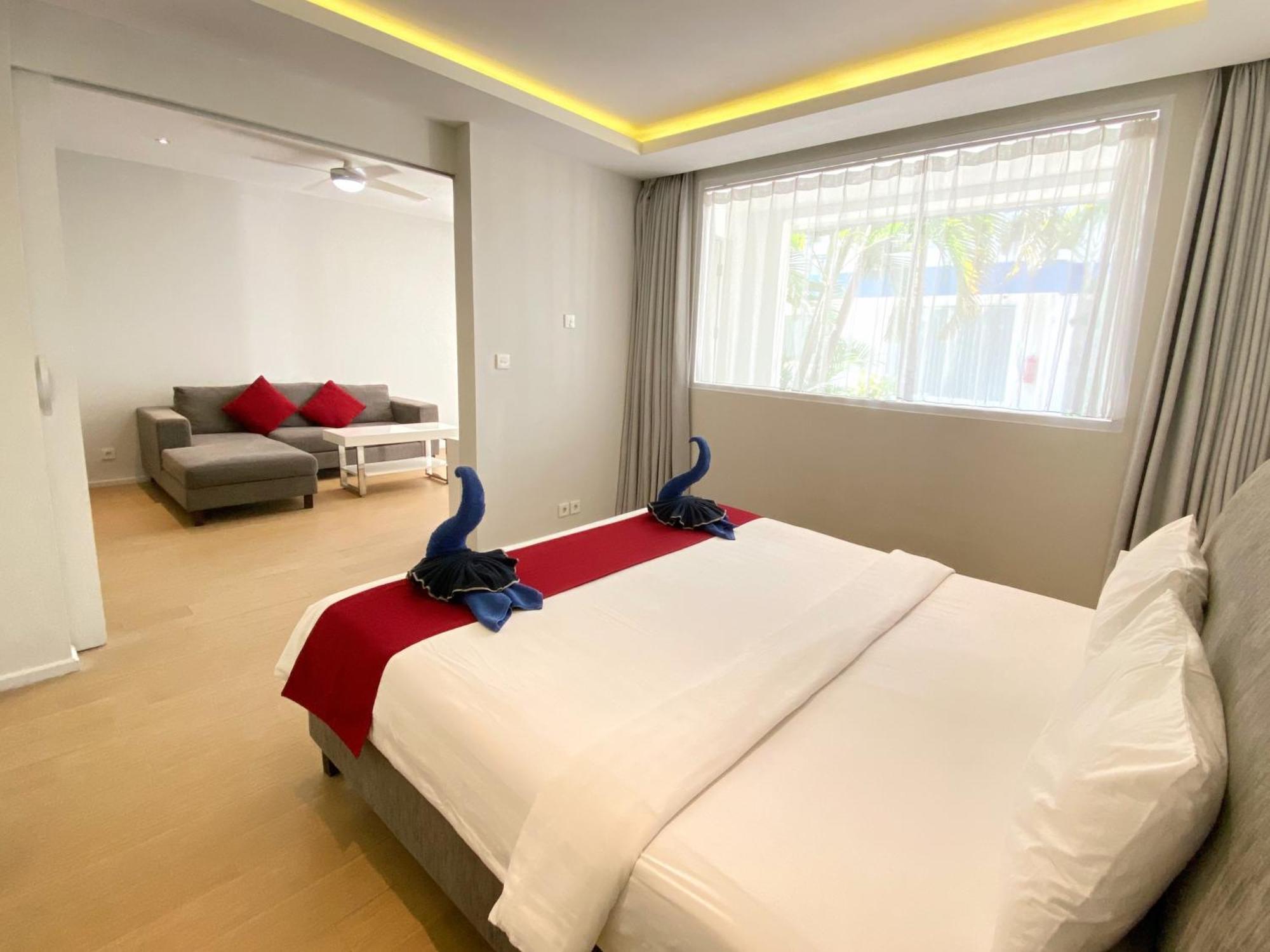 Coast Boutique Hotel Кута Экстерьер фото